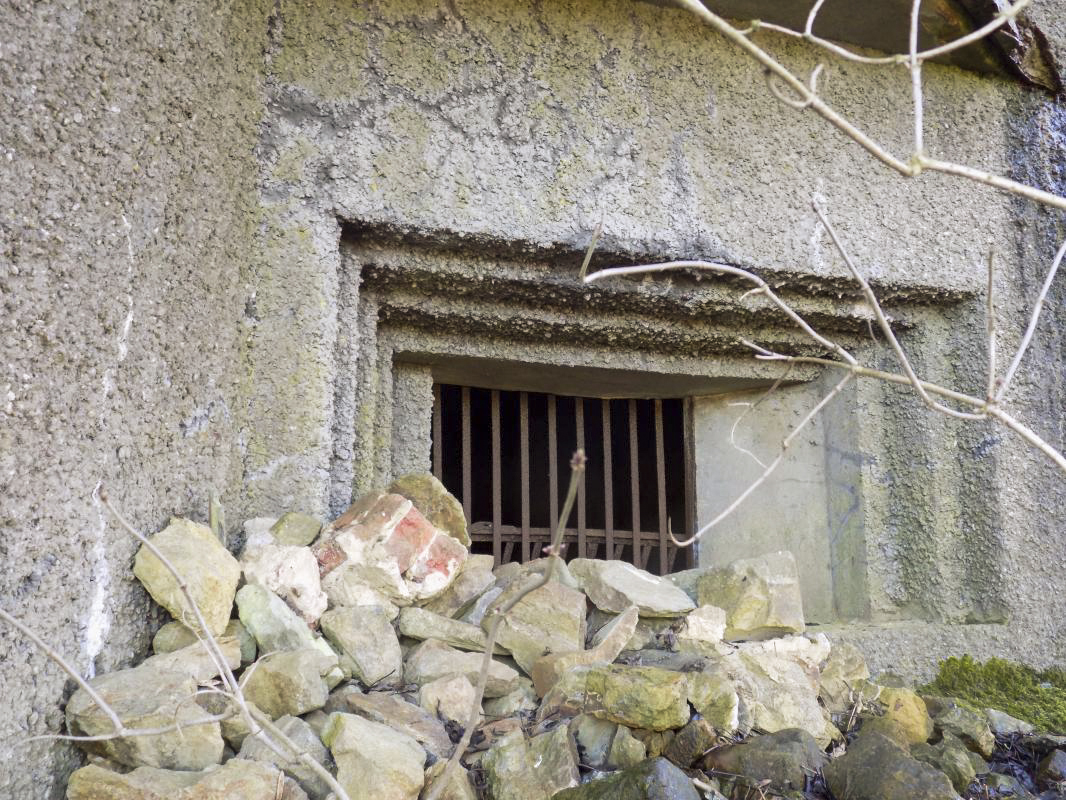 Ligne Maginot - A58 - HIRAUMONT NORD - (Casemate d'infanterie - Simple) - Face frontale, créneau AC