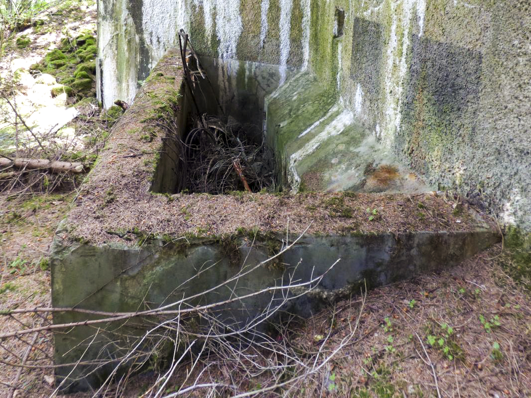 Ligne Maginot - A116 - LES ANORELLES - (Casemate d'infanterie - Simple) - La fosse de récupération des douilles