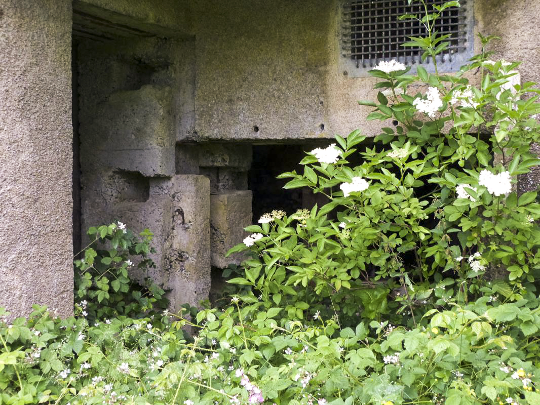 Ligne Maginot - A118 - CHAPELLE BLANCHE - (Casemate d'infanterie - Double) - Entrées