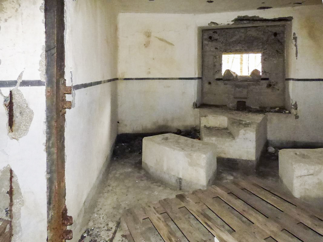 Ligne Maginot - B766 - CARREFOUR DE BLOIS - (Blockhaus pour canon) - 