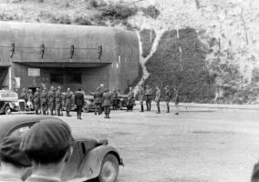 Ligne Maginot - HOCHWALD - (Ouvrage d'artillerie) - Entrée munitions
La rédition sur ordre de l'ouvrage