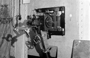 Ligne Maginot - HOCHWALD - (Ouvrage d'artillerie) - Bloc 8
Entrée munitions
Jumelage de mitrailleuses Reibel MAC 31