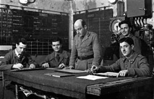 Ligne Maginot - HOCHWALD - (Ouvrage d'artillerie) - Bloc 1
Le SLt Coquard commandant le bloc dans son PC,
