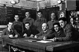 Ligne Maginot - HOCHWALD - (Ouvrage d'artillerie) - Bloc 1
Le PC du bloc et les calculateurs avec le Lt Coquard