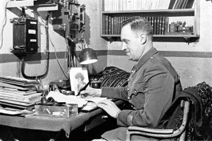 Ligne Maginot - HOCHWALD - (Ouvrage d'artillerie) - Les officiers de l'ouvrage
Le Cne Barrier commandant l'artillerie de l'ouvrage Est