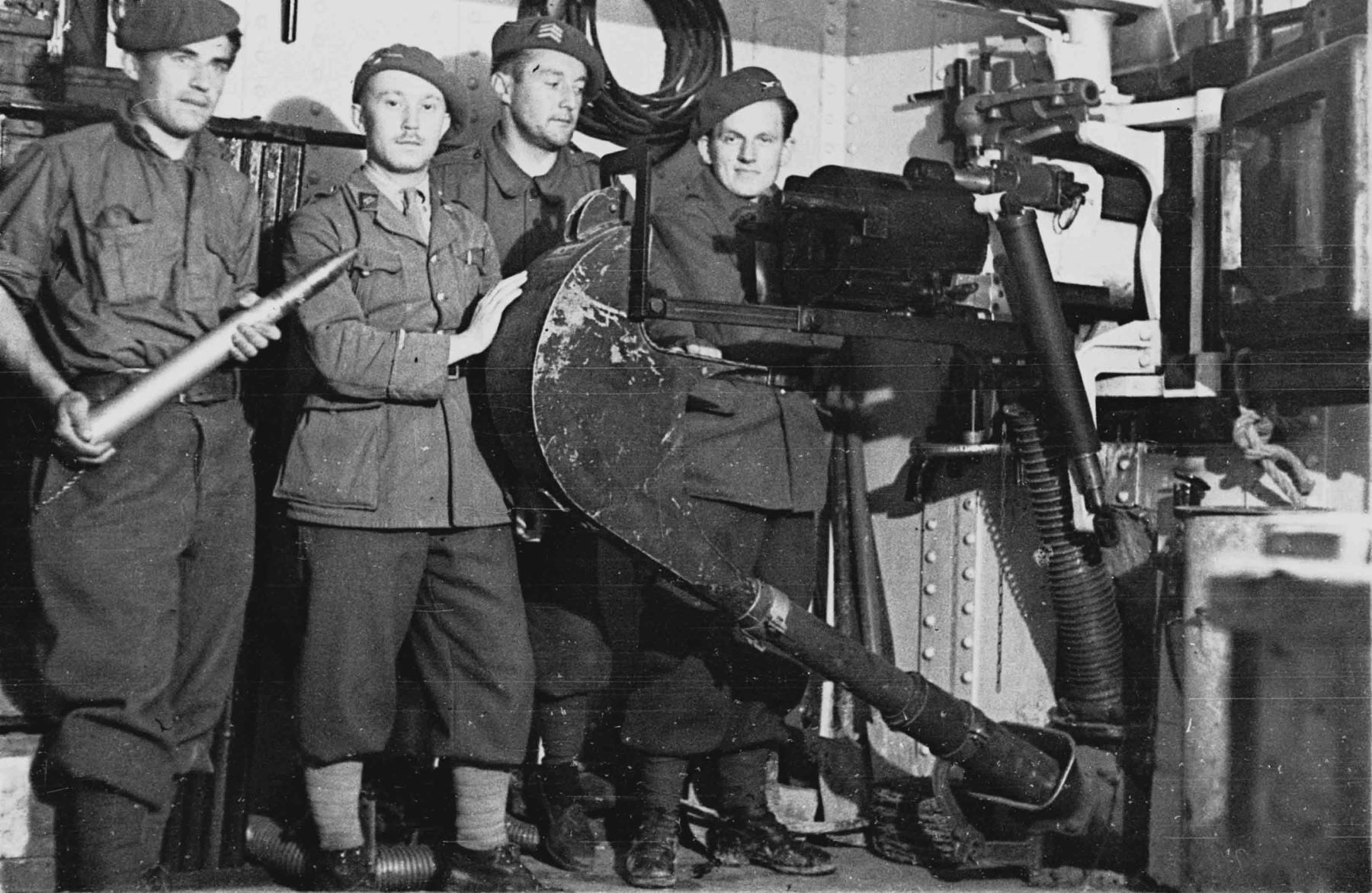 Ligne Maginot - HOCHWALD - (Ouvrage d'artillerie) - Entrée munitions
Le canon antichar de 47mm