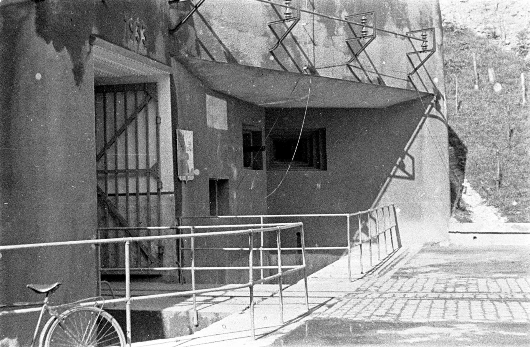 Ligne Maginot - HOCHWALD - (Ouvrage d'artillerie) - Bloc 8
Entrée munitions - Albert HAAS