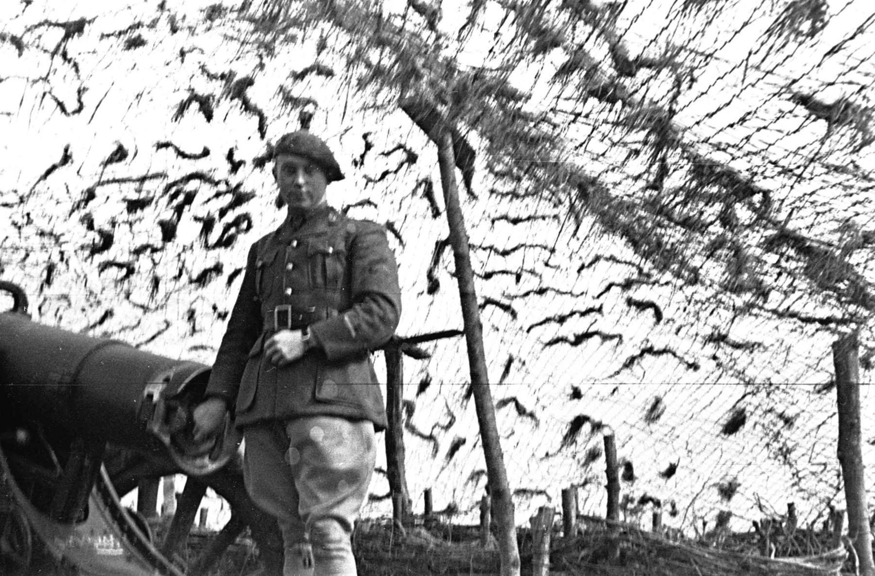 Ligne Maginot - S2 - (Position d'artillerie préparée) - Une des pièces de 120 L de Bange
Lt Haas - Inconnu