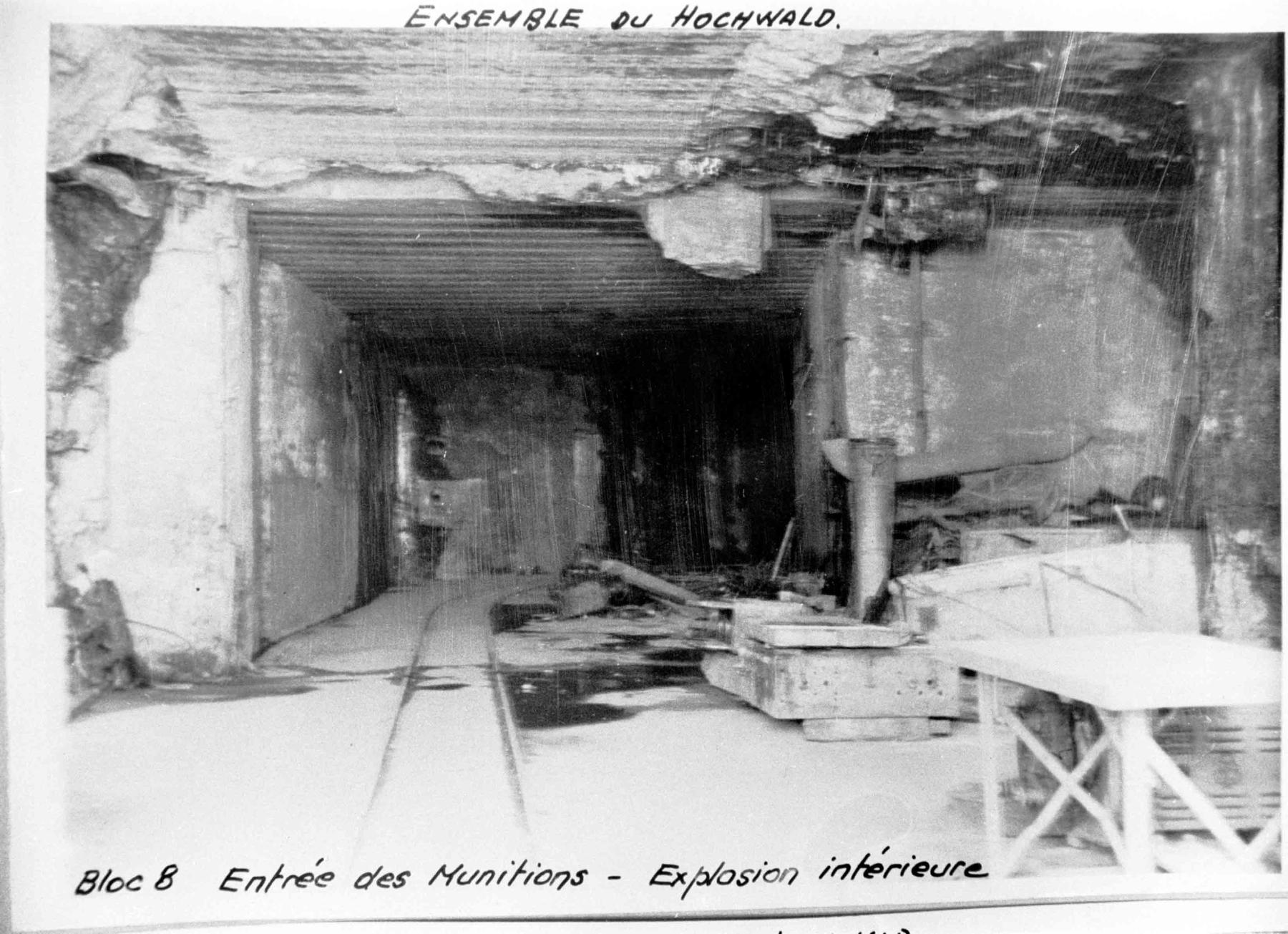 Ligne Maginot - HOCHWALD - (Ouvrage d'artillerie) - Bloc 8
Entrée munitions
Destructions allemandes - Inconnu