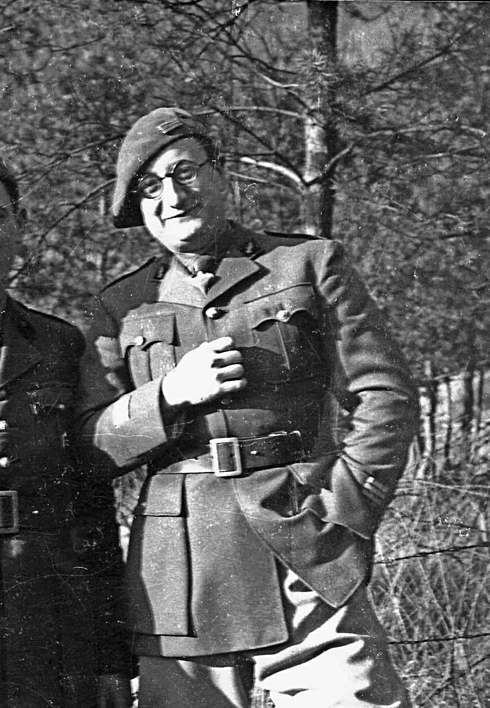 Ligne Maginot - HOCHWALD - (Ouvrage d'artillerie) - Officiers de l'ouvrage
Le Cne Robert Brice commandant le Génie - Albert HAAS