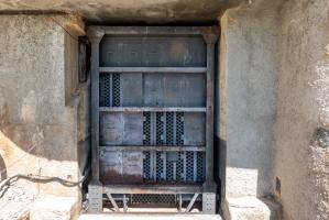 Ligne Maginot - JANUS - (Ouvrage d'artillerie) - Bloc 1
Vue rapprochée du pont levis