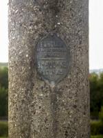 Ligne Maginot - LA FERTE - (Camp de sureté) - Cartouche  du fabricant situé sur  poteau électrique