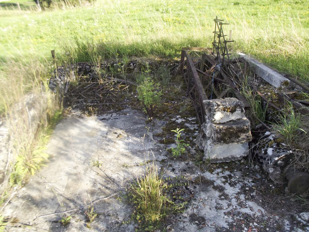 Ligne Maginot - LA FERTE - (Camp de sureté) - Lieu dit 'LA ROSIERE '
Détail du sol bétonné