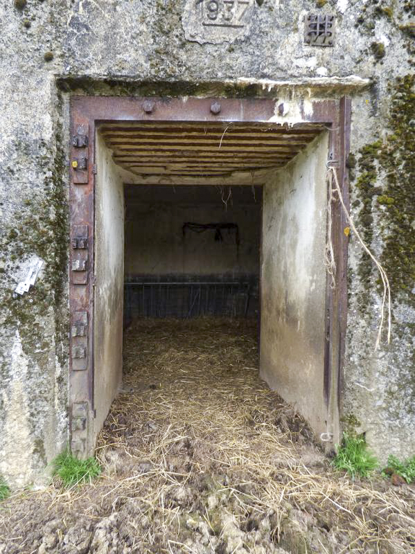 Ligne Maginot - B802 - LE PACHY - (Blockhaus pour canon) - 