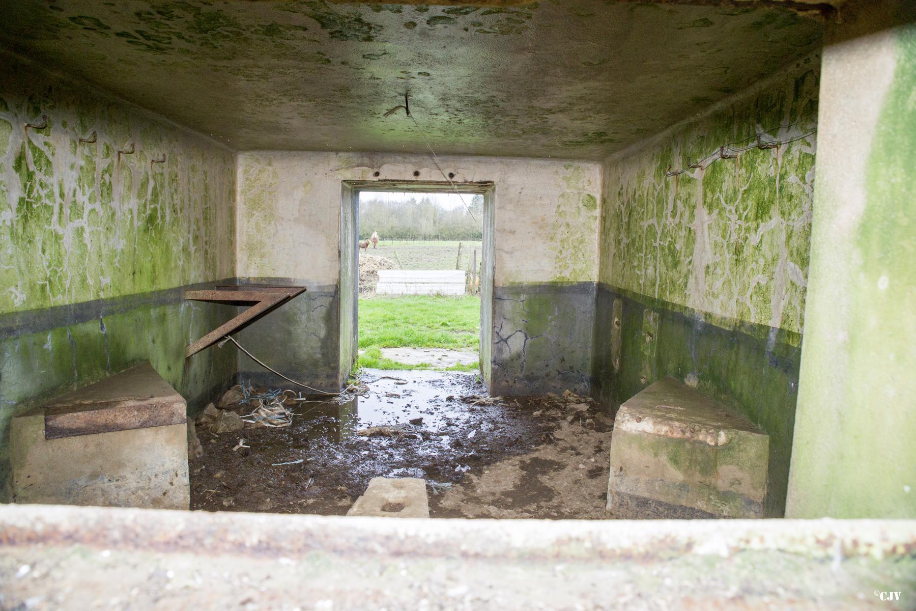 Ligne Maginot - B803 - LE TRIEUX-MELSART - (Blockhaus pour canon) - 
