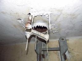 Ligne Maginot - B812 - PAR DELA L'ETANG - (Blockhaus pour canon) - Orifice de passage du périscope