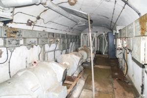 Ligne Maginot - BREHAIN - A6 - (Ouvrage d'artillerie) - La station électrique des avants
Les convertisseurs pour l'alimentation des tourelles au premier plan et les transformateurs abaisseurs (3000V - 400V) au second plan