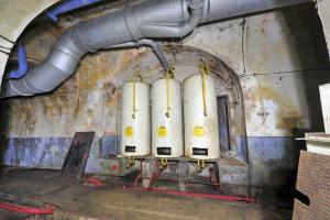 Ligne Maginot - BREHAIN - A6 - (Ouvrage d'artillerie) - L'usine électrique
Les réserves d'huile moteur