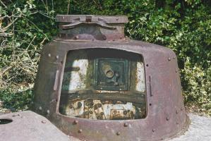 Ligne Maginot - FT6 - HERRENWEG 3 - (Blockhaus pour arme infanterie) - Le blockhaus en 1979
Détail de la tourelle mitrailleuse