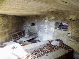 Ligne Maginot - BA99 - LES SAPINS - (Blockhaus pour canon) - Face frontale, créneau Hotchkiss et AC