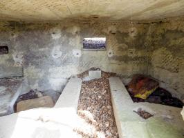 Ligne Maginot - BA99 - LES SAPINS - (Blockhaus pour canon) - Face frontale, créneau AC