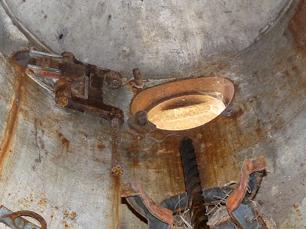 Ligne Maginot - ROUTE D'OTTANGE EST - C31 - (Casemate d'infanterie - Simple) - Cloche jumelage - Sylvie Laure LAMBERT