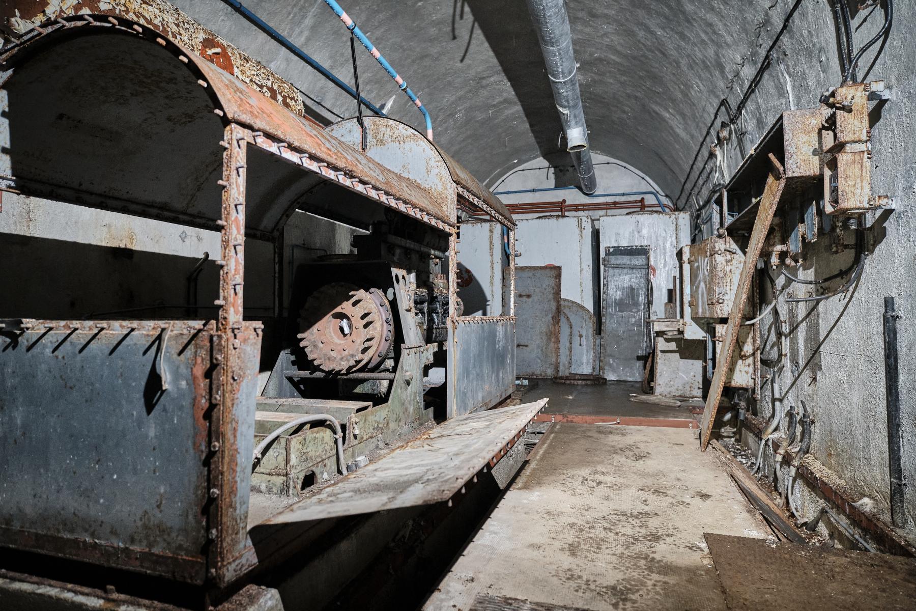 Ligne Maginot - GRANGES COMMUNES - (Ouvrage d'infanterie) - L'usine électrique - Petr Poděbradský