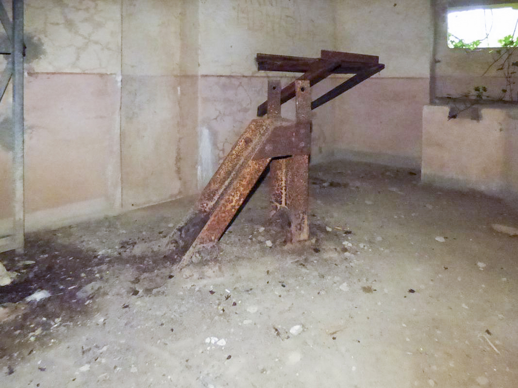 Ligne Maginot - B812 - PAR DELA L'ETANG - (Blockhaus pour canon) -  - JMBrams