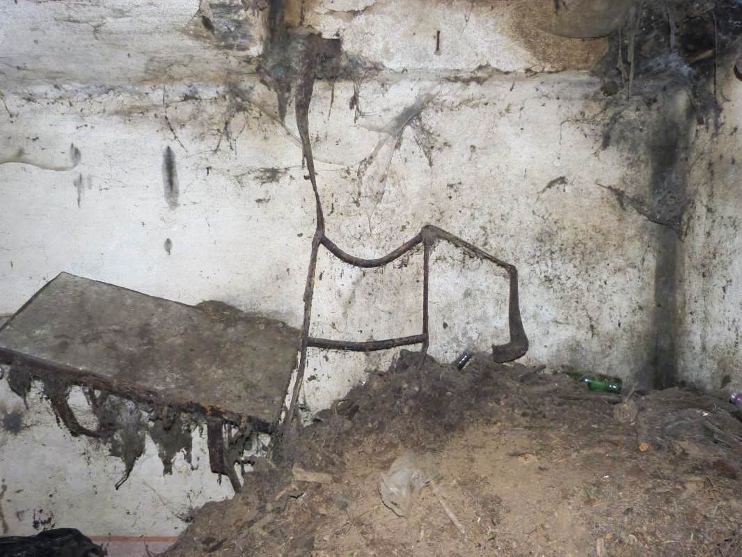 Ligne Maginot - B814 - LE CIMETIERE - (Blockhaus pour canon) - Niveau inférieur