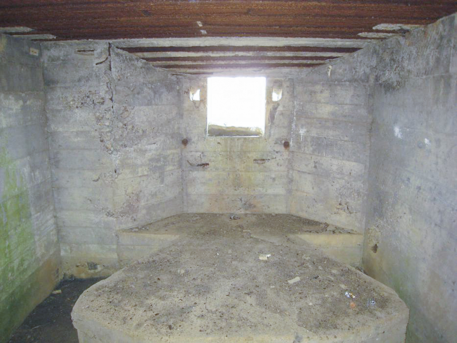 Ligne Maginot - DB344 - LES PUJOLS - (Blockhaus pour arme infanterie) -  - Pruzsina jerome