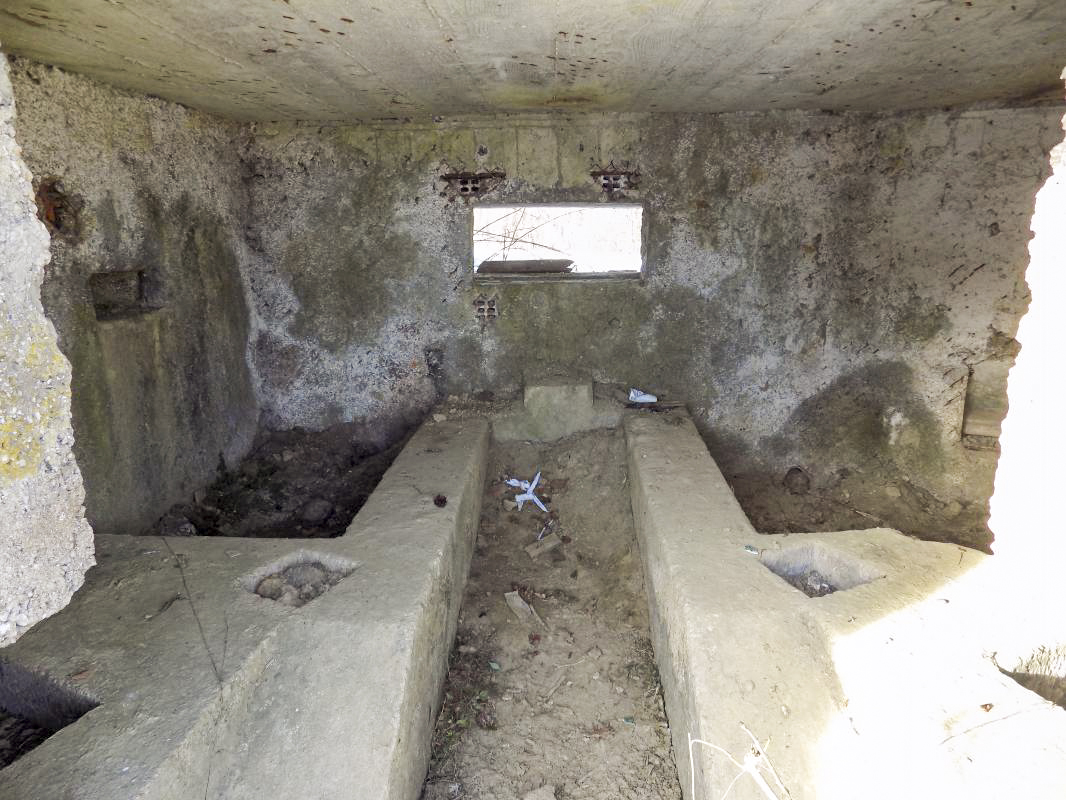 Ligne Maginot - BA81 - ROCROI OUEST 1 - (Blockhaus pour canon) - Créneaux gauche FM/Obs et frontale AC