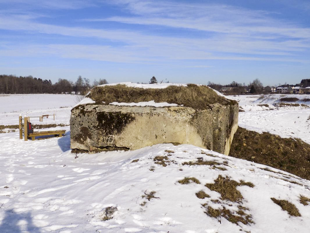 Ligne Maginot - BA82 - ROCROI OUEST 2 - (Blockhaus pour arme infanterie) - Faces gauche et l'arrière