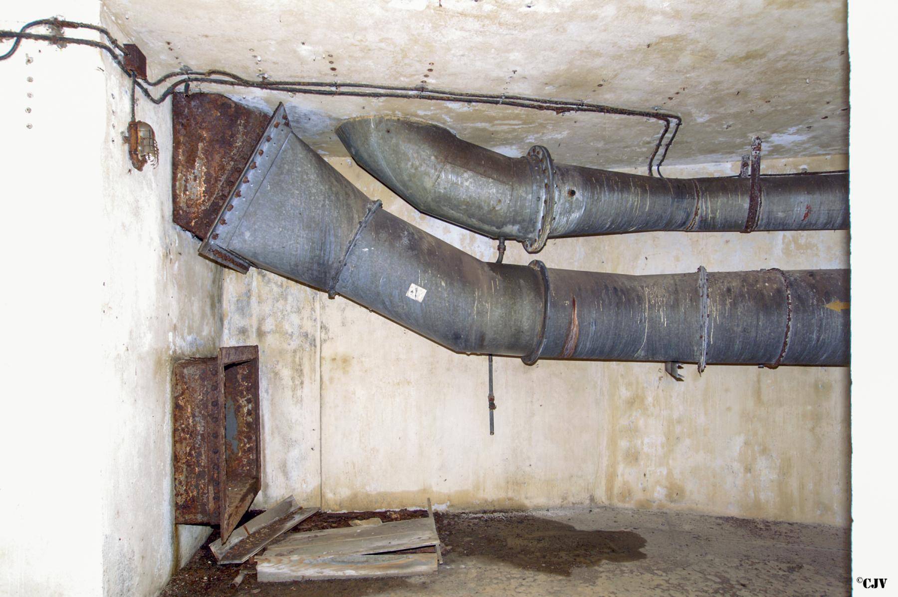 Ligne Maginot - BREHAIN - A6 - (Ouvrage d'artillerie) - Entrée des hommes - Lia VERMEULEN