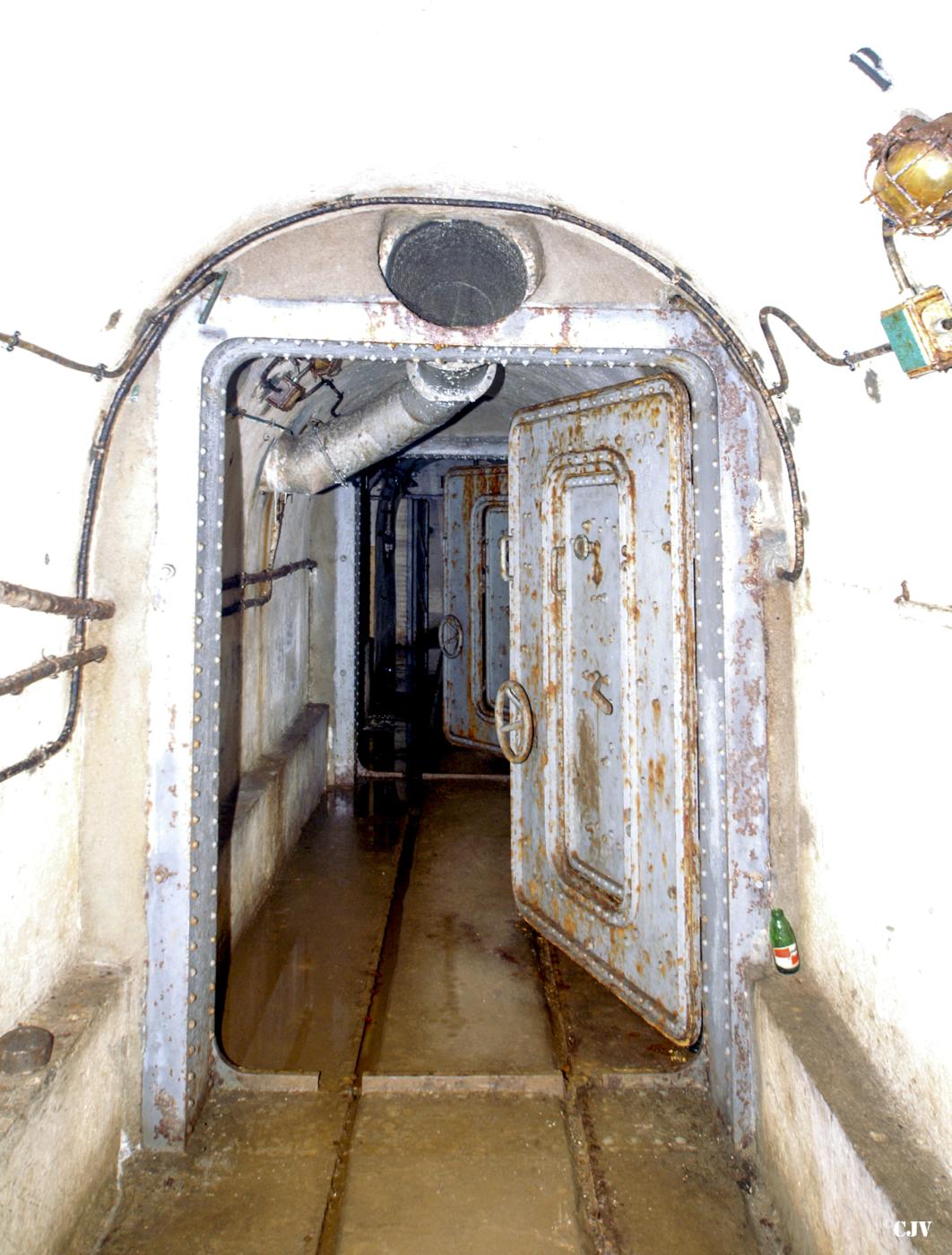 Ligne Maginot - BREHAIN - A6 - (Ouvrage d'artillerie) - Bloc 2
Le sas d'entrée du bloc - Lia VERMEULEN