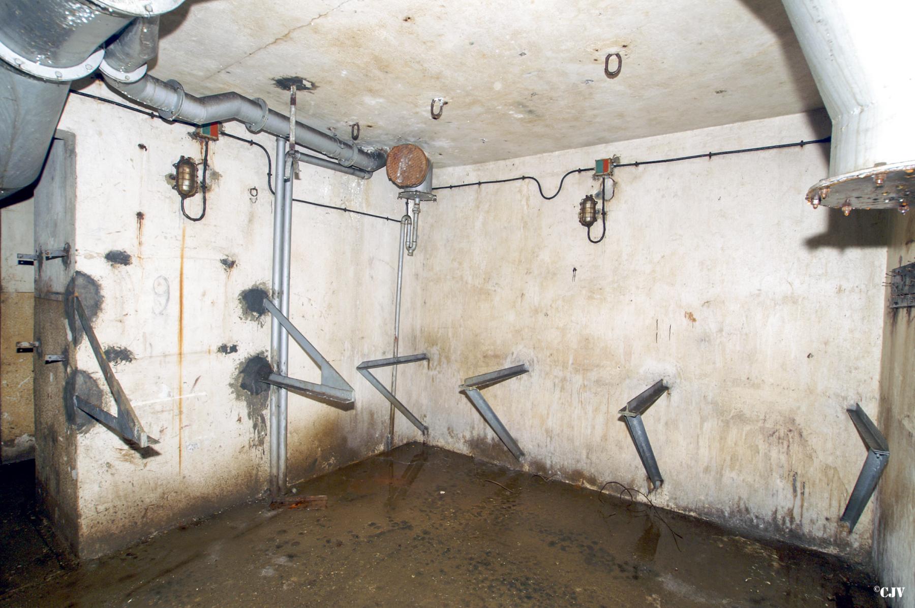 Ligne Maginot - BREHAIN - A6 - (Ouvrage d'artillerie) - Bloc 5
Ventilation - Lia VERMEULEN