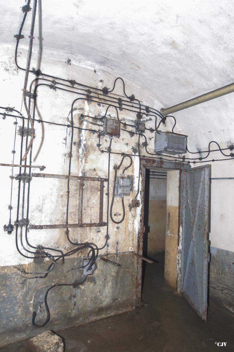 Ligne Maginot - BREHAIN - A6 - (Ouvrage d'artillerie) - Bloc 6 - Lia VERMEULEN