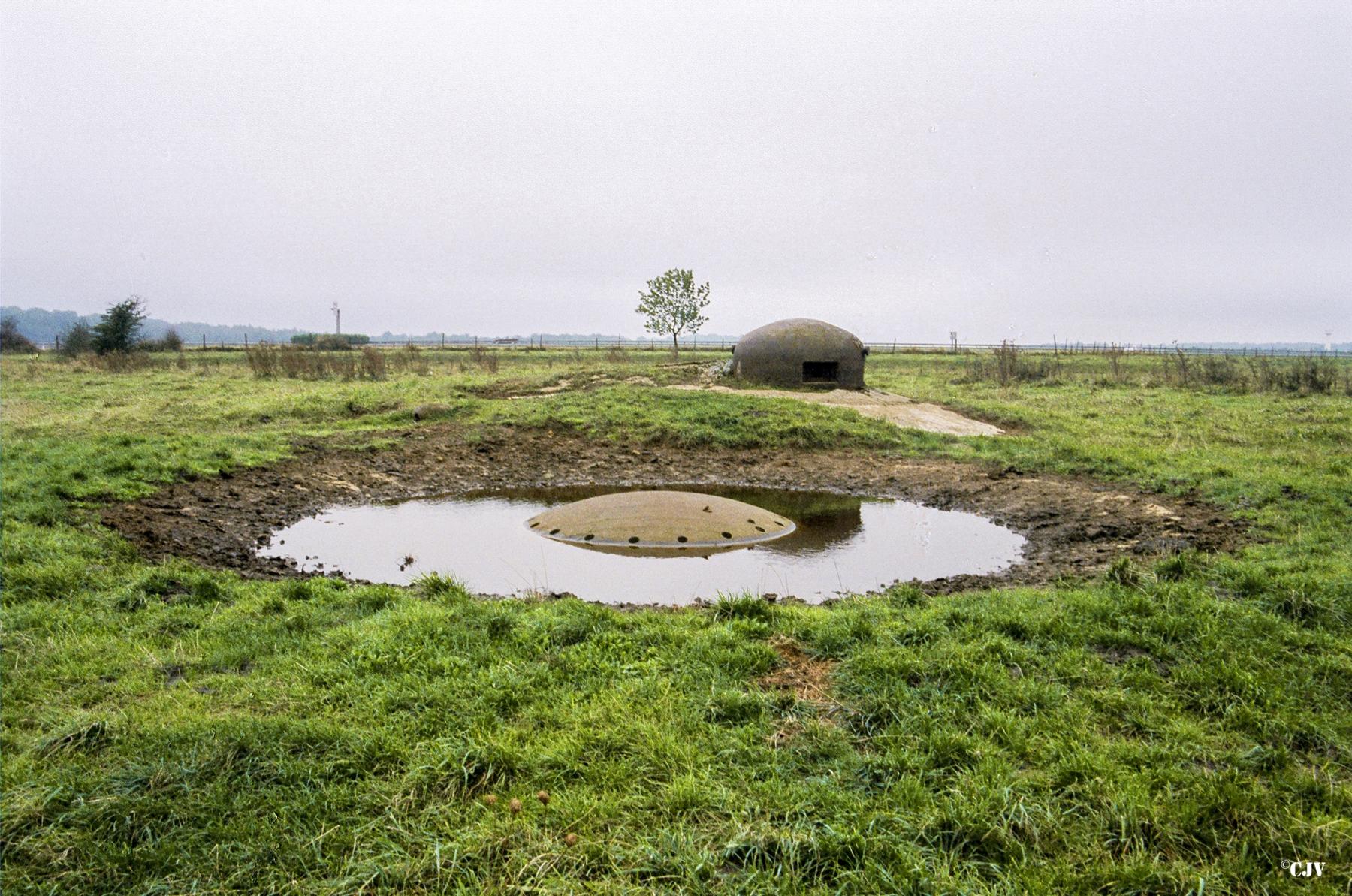 Ligne Maginot - BREHAIN - A6 - (Ouvrage d'artillerie) - Bloc 7
Tourelle pour deux mortiers de 81 mm