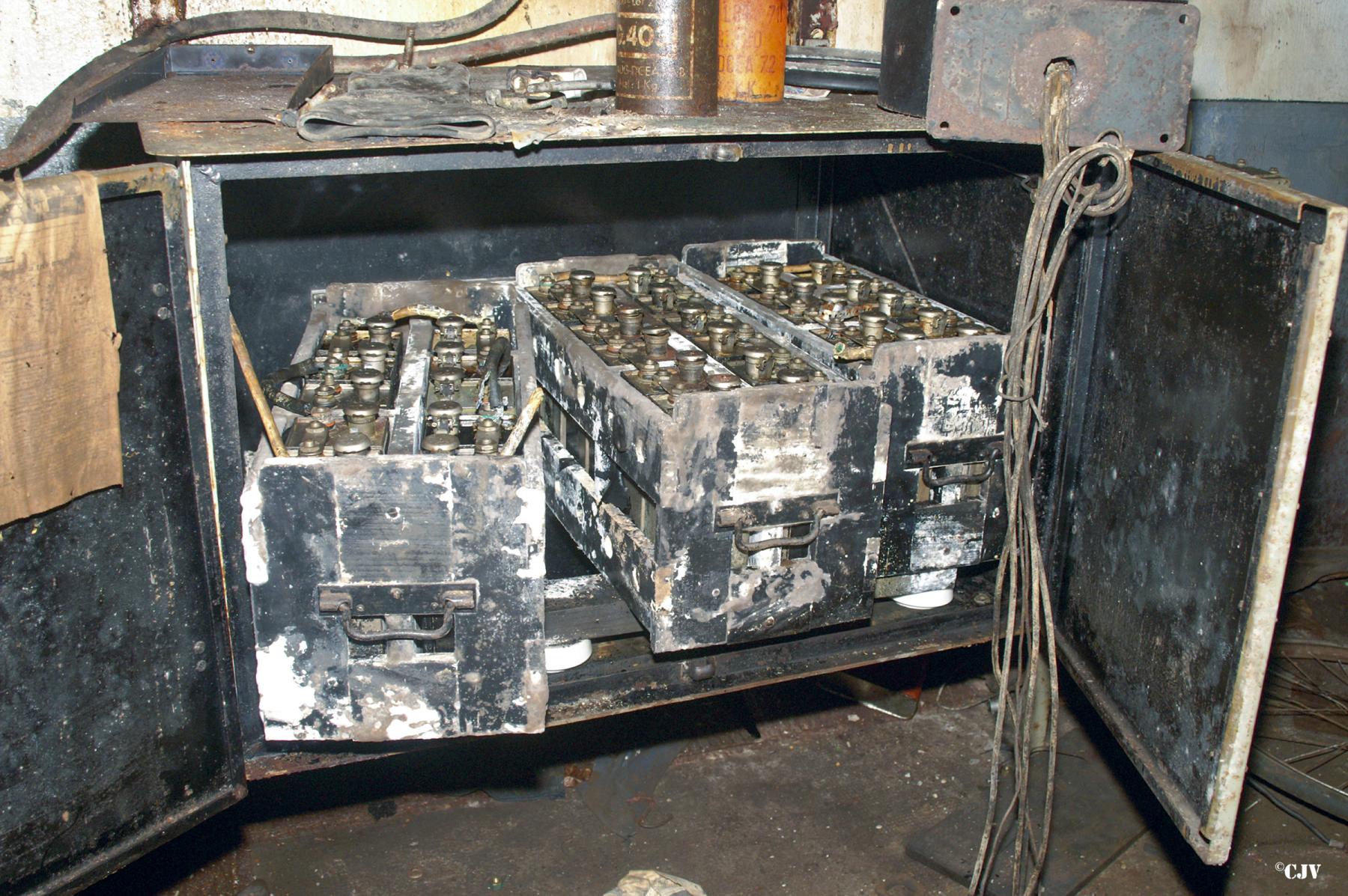 Ligne Maginot - BREHAIN - A6 - (Ouvrage d'artillerie) - Usine électrique
Batteries Cad Ni pour alimentation de secours des auxiliaires de l'usine - Lia VERMEULEN