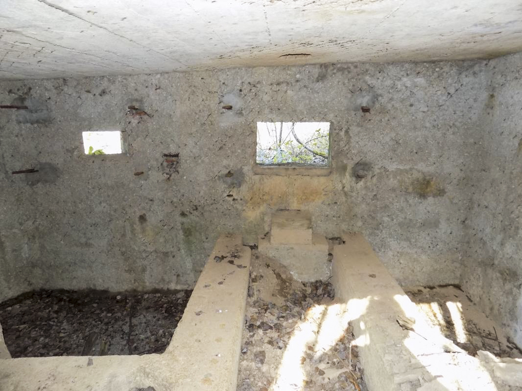 Ligne Maginot - BA89 - MOULIN LACAILLE - (Blockhaus pour canon) - Face frontale créneaux Obs/FM et AC