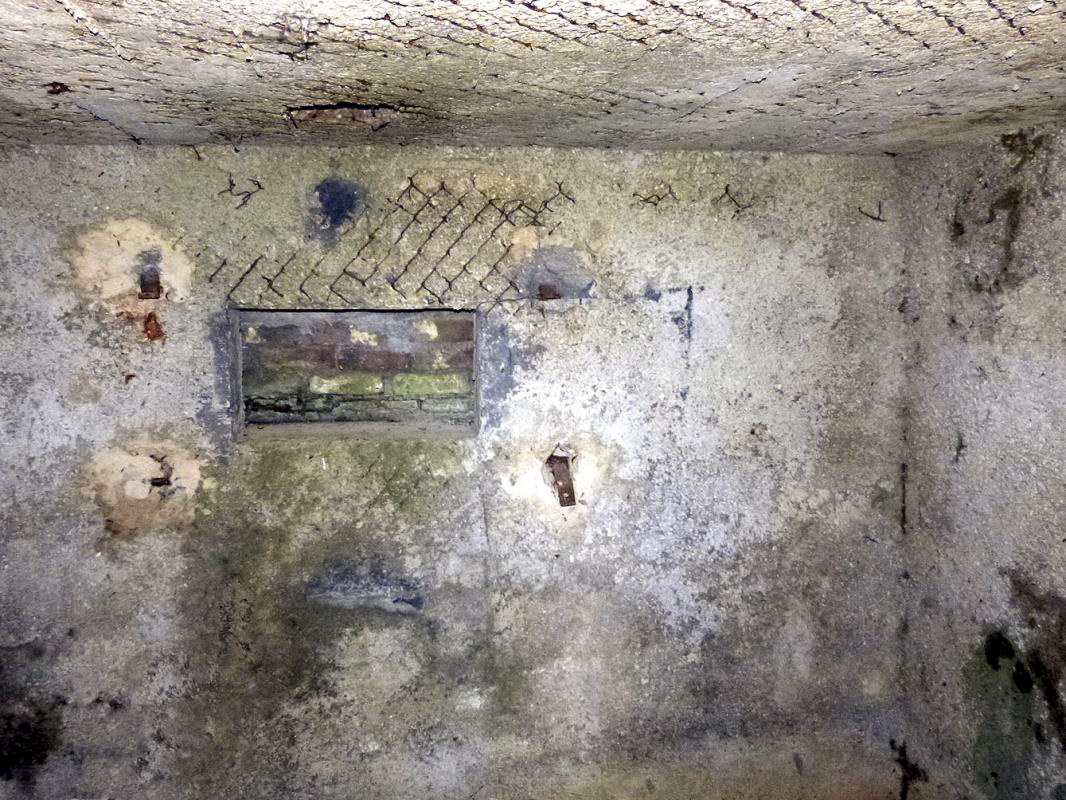 Ligne Maginot - BA101 - AVANCÉE DE ROCROI SUD - (Blockhaus pour canon) - 
