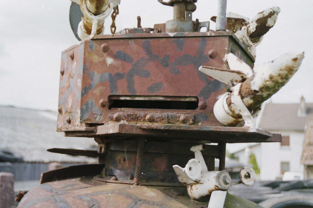 Ligne Maginot - MC16 - AC5B  - BIDING SUD - (Casemate d'artillerie) - Quelques 'curiosités' sur la dalle
En 1997