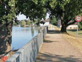 Ligne Maginot - HIRBACH - STANGENWALD (RETENUE DE) - (Inondation défensive) - Vue de la digue et de l'abri à siphon.