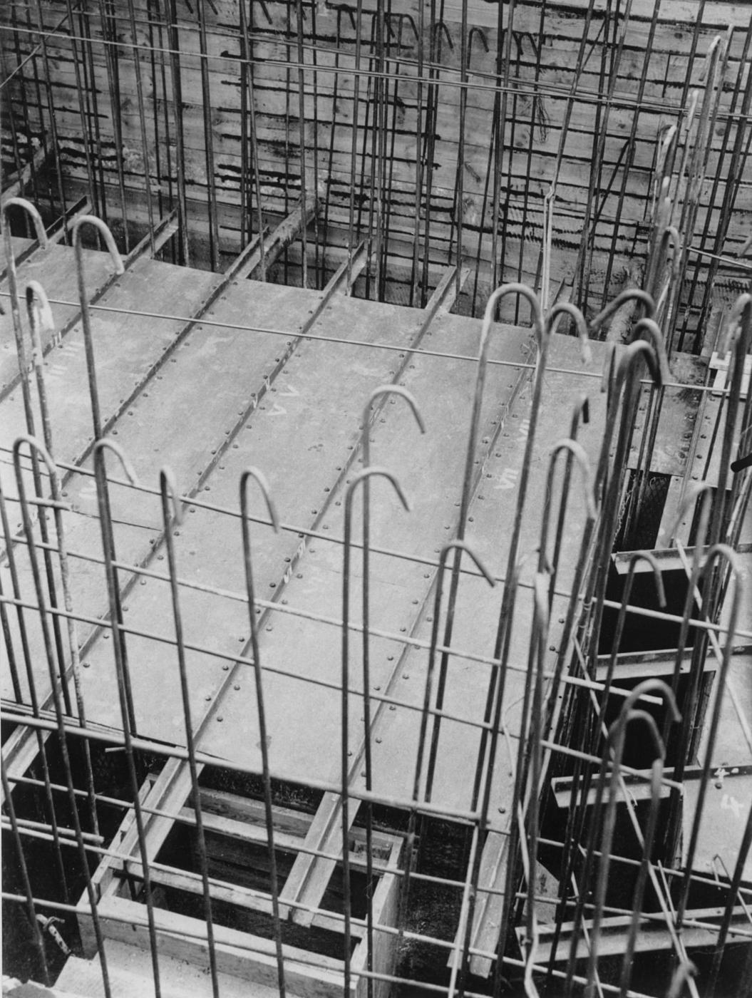 Ligne Maginot - SCHMELTZBACH OUEST - (Casemate d'infanterie - Simple) - Chantier de construction (Entreprise Dietsch)
Ferraillage et tôles acier servant de coffrage perdu pour les plafond - Inconnu