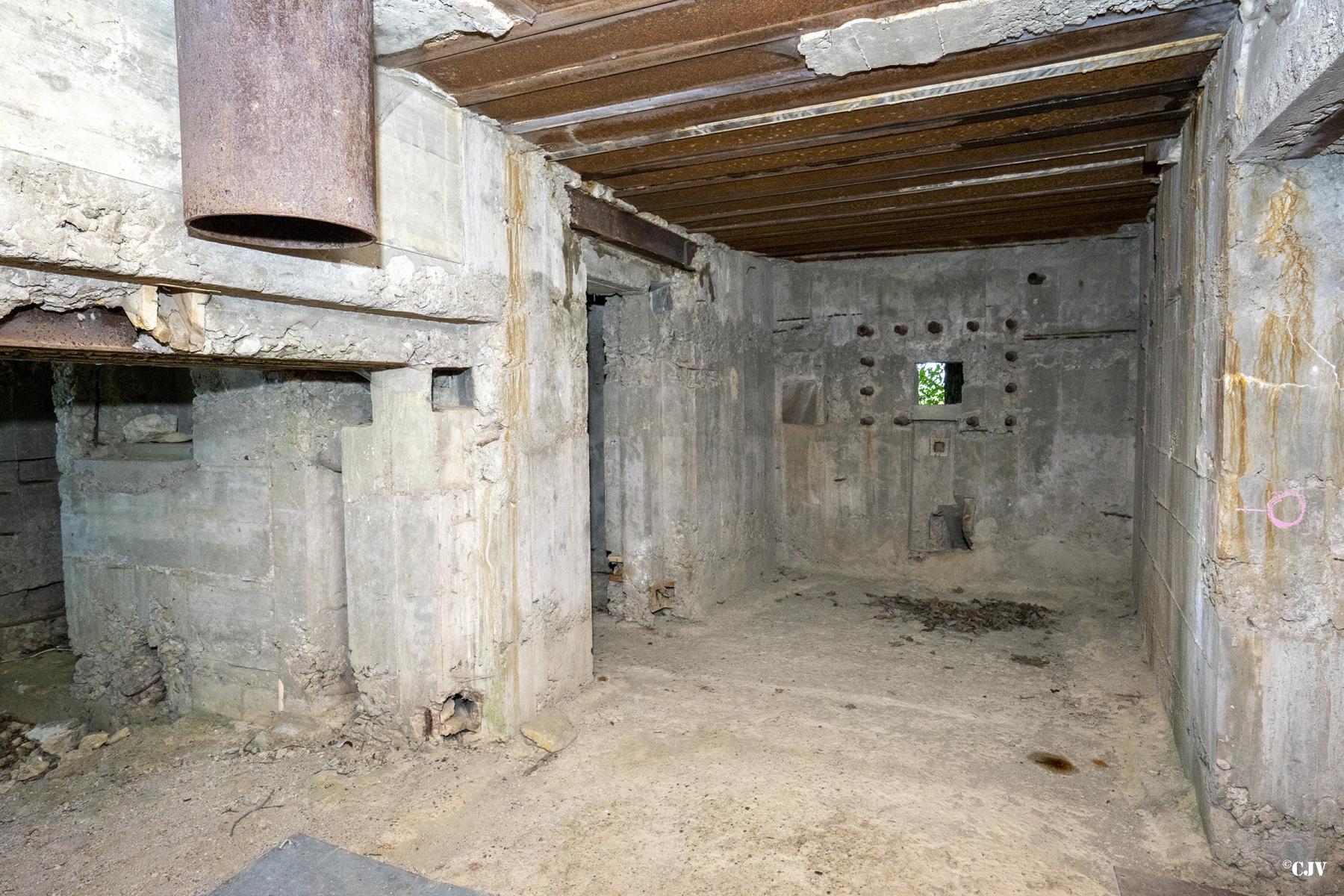 Ligne Maginot - C1 - LES ESSARTS - (Casemate d'infanterie - Double) - Chambre de tir gauche - Lia VERMEULEN