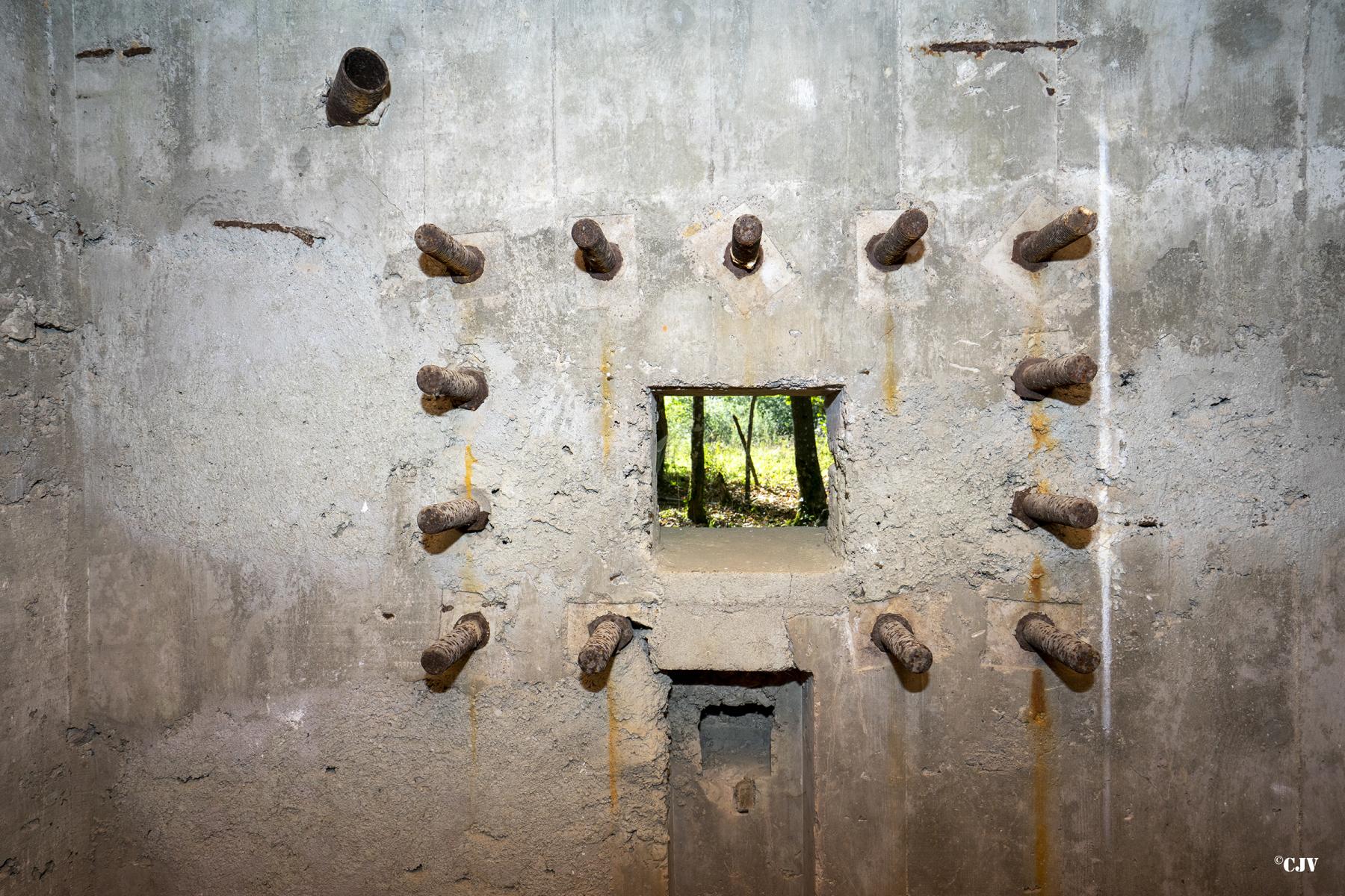 Ligne Maginot - C1 - LES ESSARTS - (Casemate d'infanterie - Double) - Le blindage n'est pas posé - Lia VERMEULEN