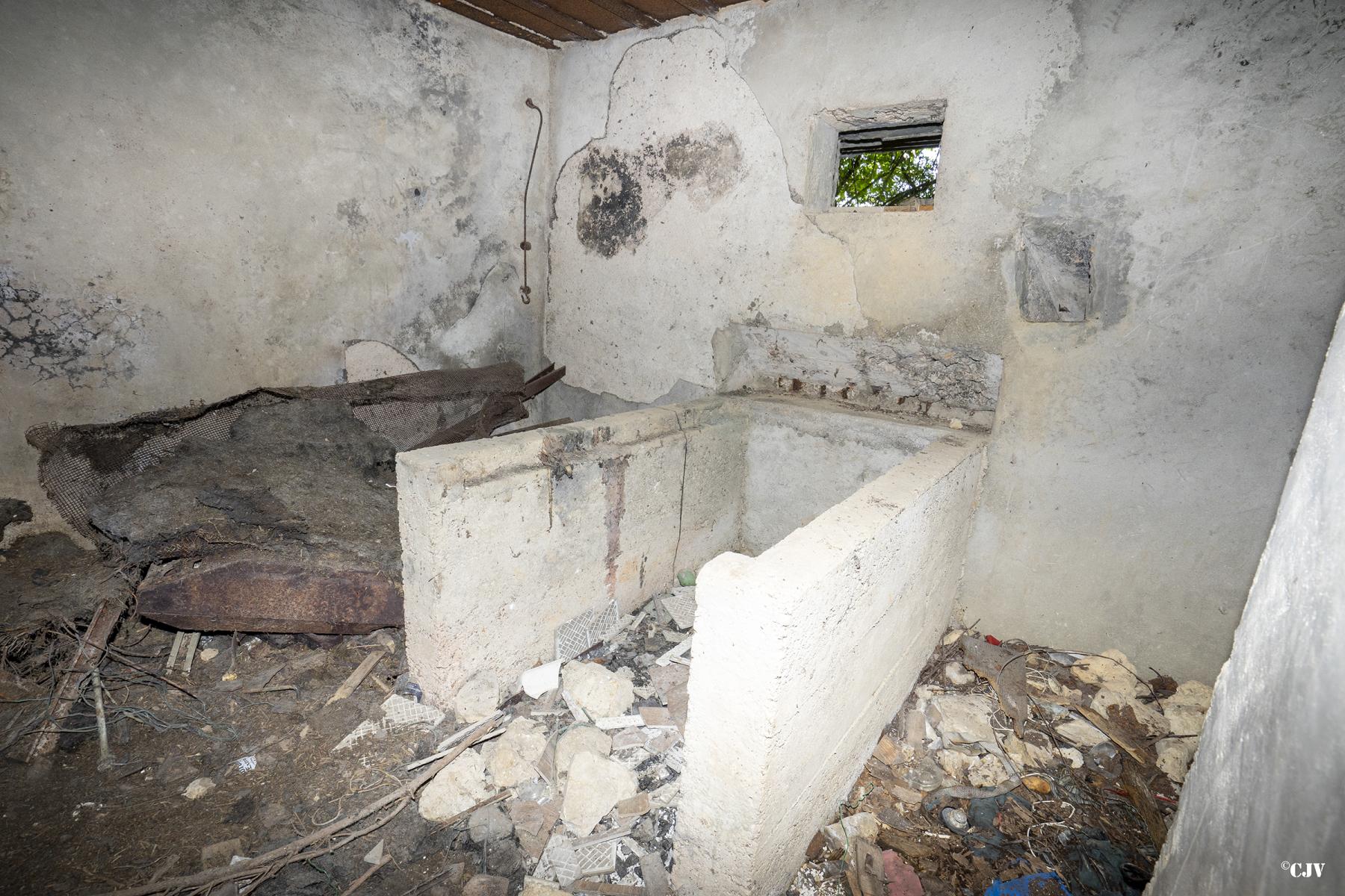 Ligne Maginot - B2 - LE BAS DES PRÉS NORD - (Blockhaus pour arme infanterie) - Chambre de tir - Lia VERMEULEN