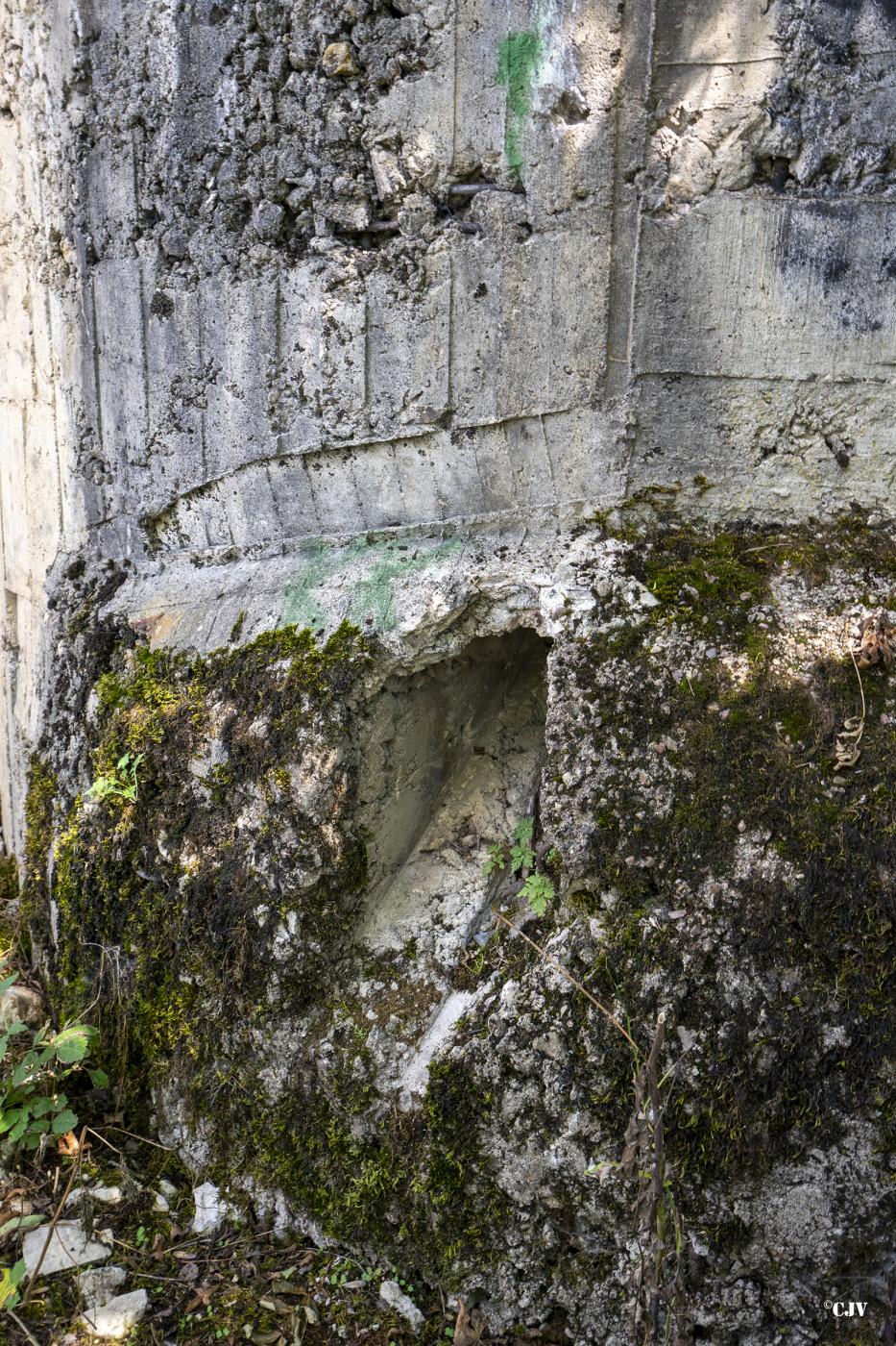 Ligne Maginot - C4 - LE BÉLIEU - (Blockhaus lourd type STG / STG-FCR - Double) - Goulotte - Lia VERMEULEN