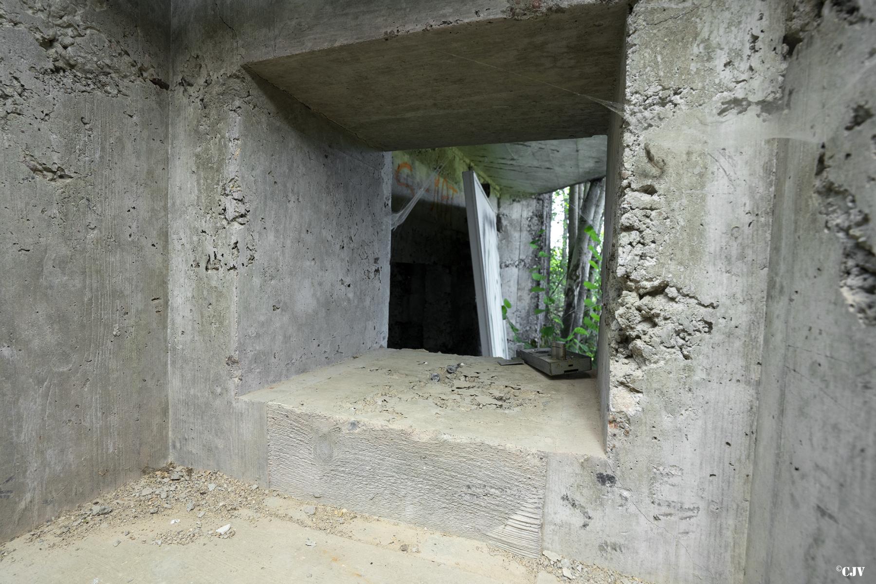 Ligne Maginot - C4 - LE BÉLIEU - (Blockhaus lourd type STG / STG-FCR - Double) - Créneau de défense des entrées - Lia VERMEULEN