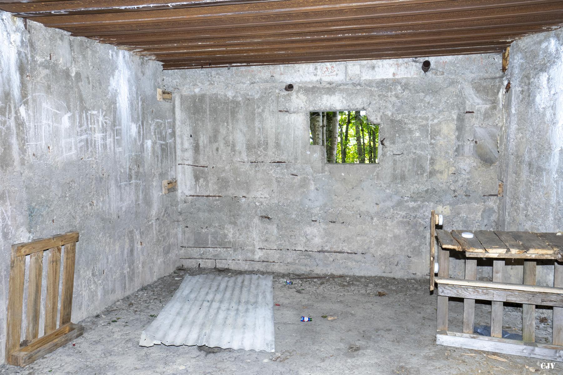 Ligne Maginot - C4 - LE BÉLIEU - (Blockhaus lourd type STG / STG-FCR - Double) - Chambre de tir sud - Lia VERMEULEN