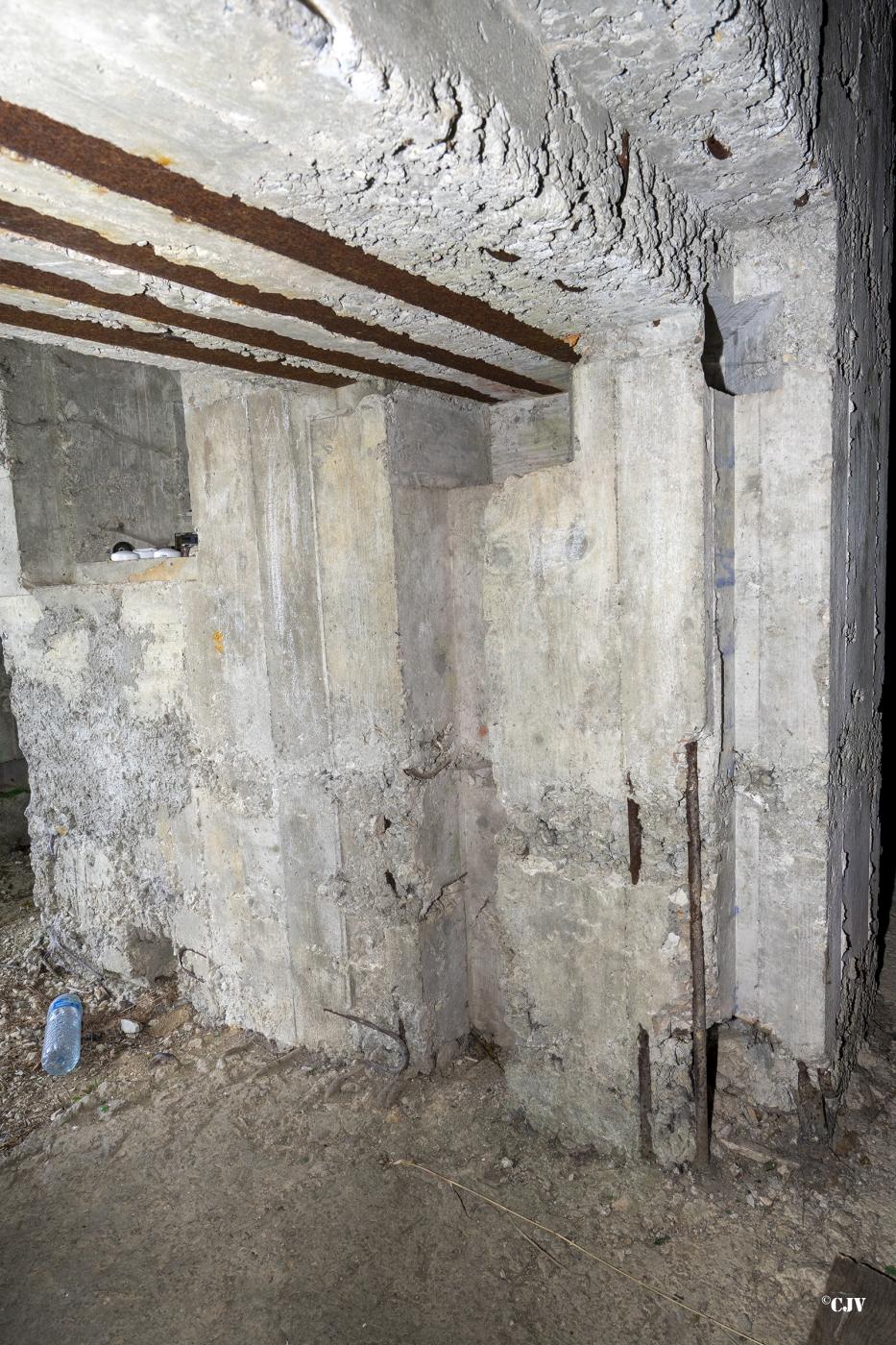 Ligne Maginot - C4 - LE BÉLIEU - (Blockhaus lourd type STG / STG-FCR - Double) - L'entrée du matériel - Lia VERMEULEN